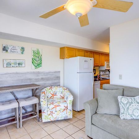 풋인베이 Waterfront Bass Island Retreat With Balcony And Tv 아파트 외부 사진